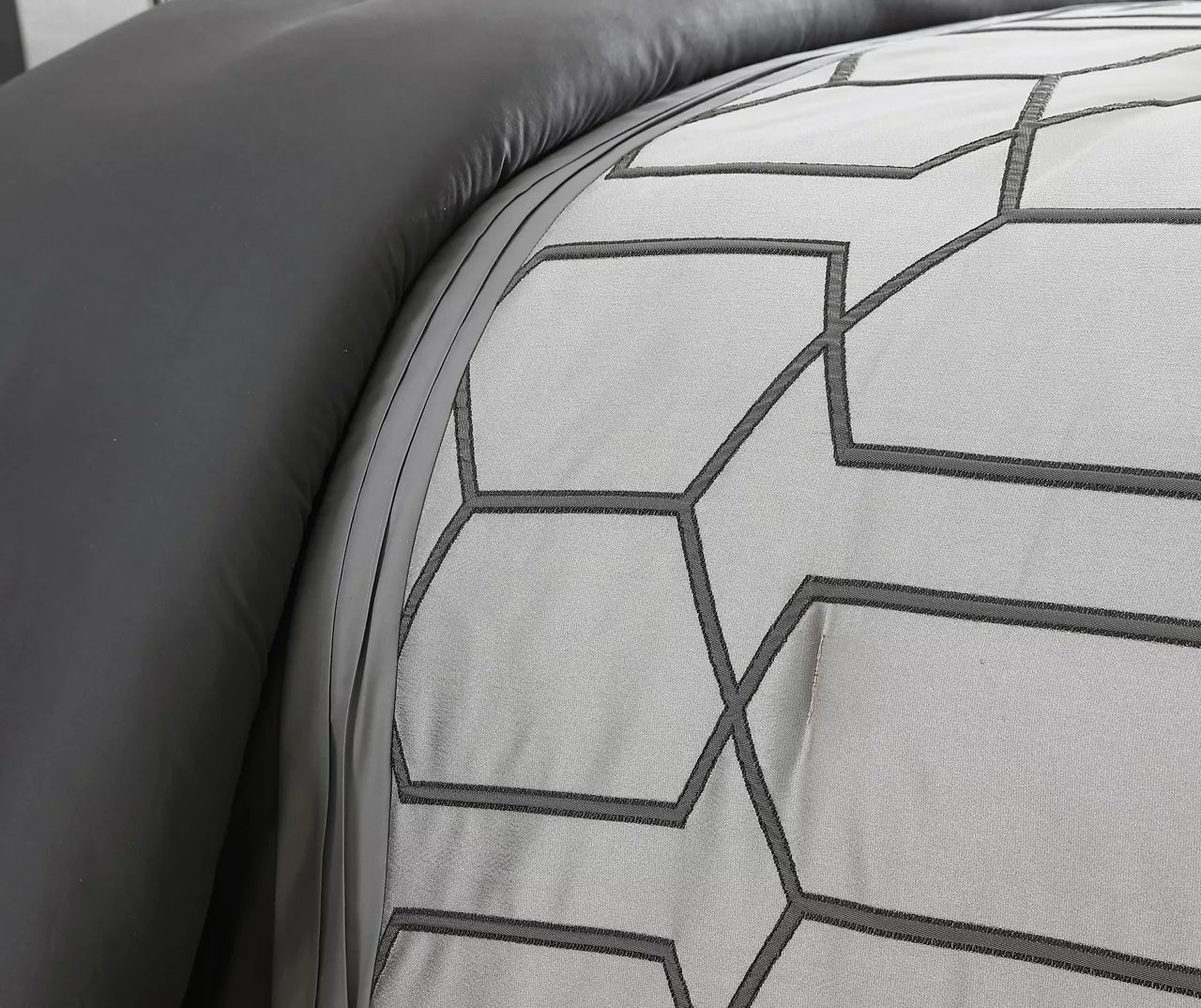 Broyhill Aslan Charcoal & Silver Jacquard 8-Piece Comforter Set Broyhill Aslan Charcoal & Silver Jacquard 8-Piece Comforter Set -Big Lots Furniture Store 810515915 1