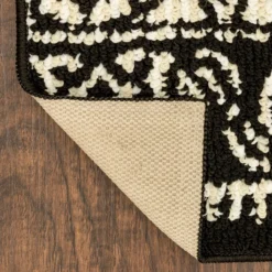 Broyhill Black & White Ornate Fascination Accent Rug -Big Lots Furniture Store 810557660 1